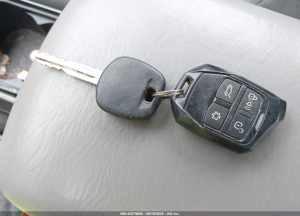 2005 TOYOTA CAMRY LE V6 VIN: 4T1BF30K05U620238