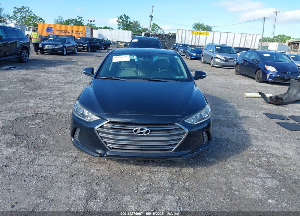 2017 HYUNDAI ELANTRA VIN: KMHD84LF3HU316901