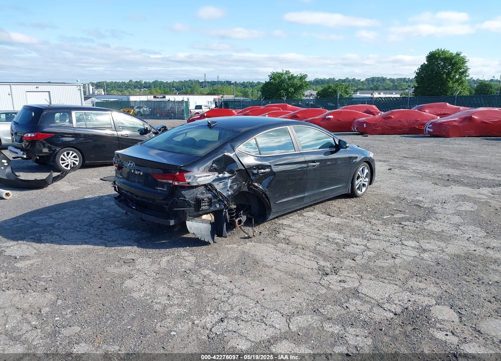 2017 HYUNDAI ELANTRA VIN: KMHD84LF3HU316901
