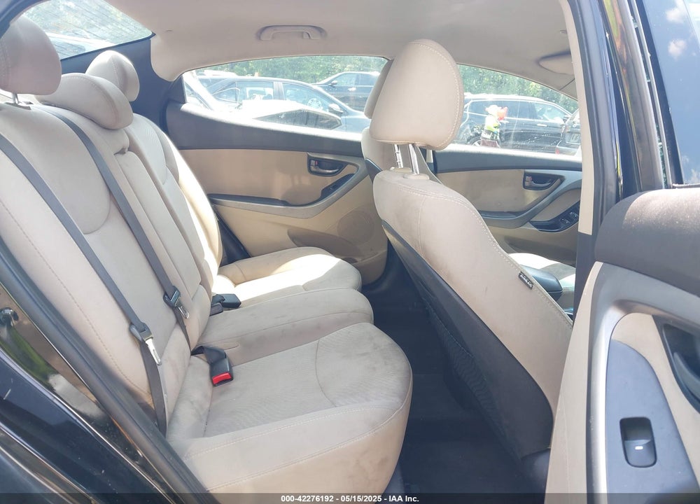 2014 HYUNDAI ELANTRA VIN: 5NPDH4AE5EH541146