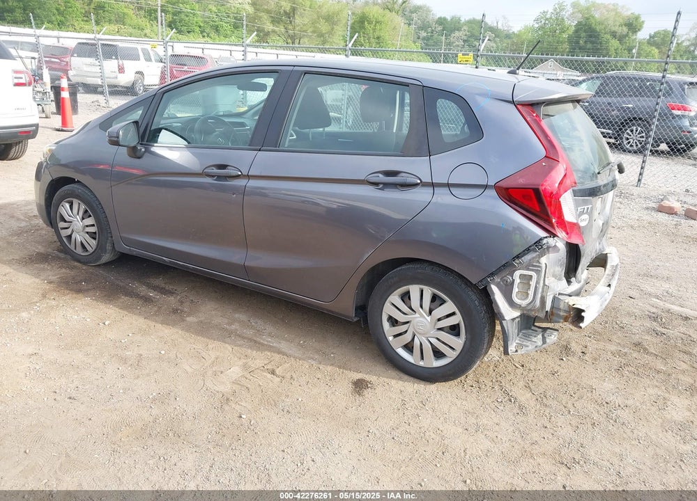 2015 HONDA FIT VIN: 3HGGK5H58FM722880
