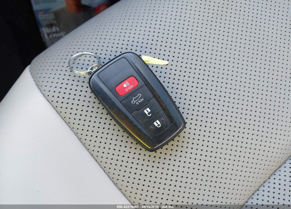2022 TOYOTA RAV4 VIN: 2T3Y1RFV9NC190179