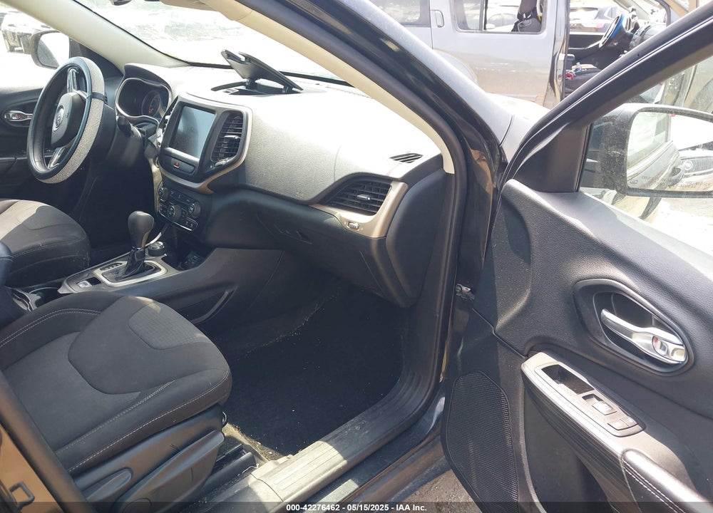 2015 JEEP CHEROKEE LATITUDE VIN: 1C4PJMCB7FW681599