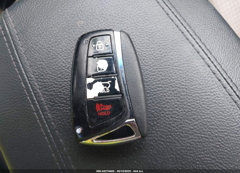 2013 HYUNDAI SANTA FE VIN: 5XYZUDLB0DG026212