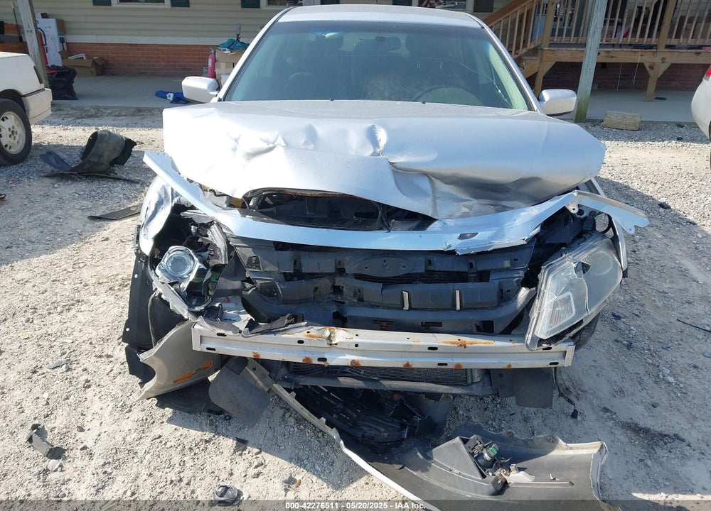 2011 FORD FUSION VIN: 3FAHP0JG7BR330852