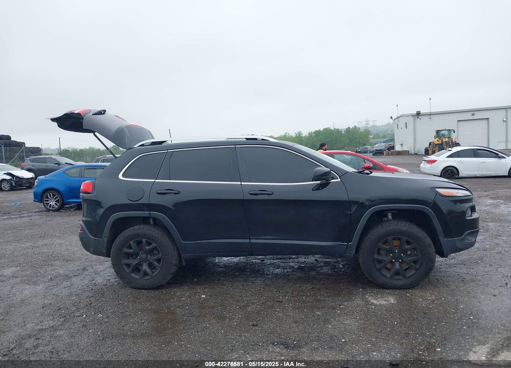 2017 JEEP CHEROKEE VIN: 1C4PJMDB7HW599633
