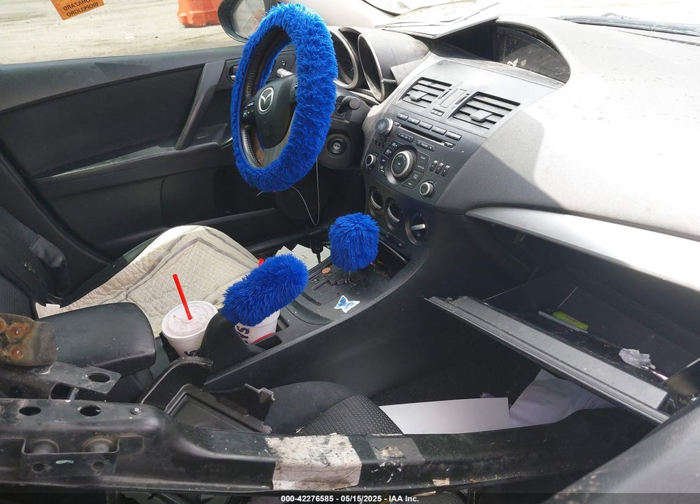 2012 MAZDA MAZDA3 VIN: JM1BL1V85C1637744