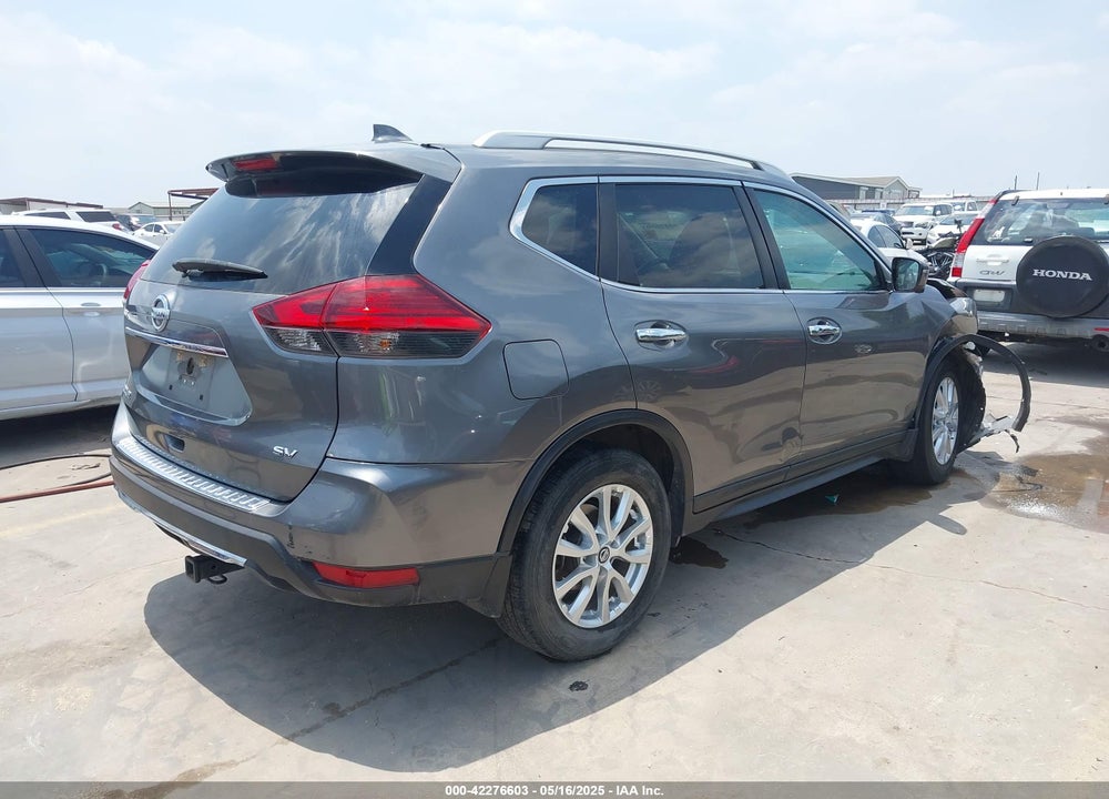 2017 NISSAN ROGUE VIN: 5N1AT2MT2HC747276