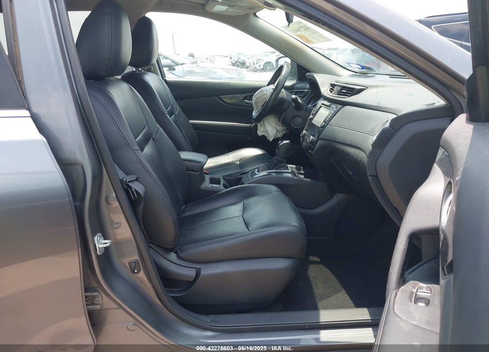 2017 NISSAN ROGUE VIN: 5N1AT2MT2HC747276