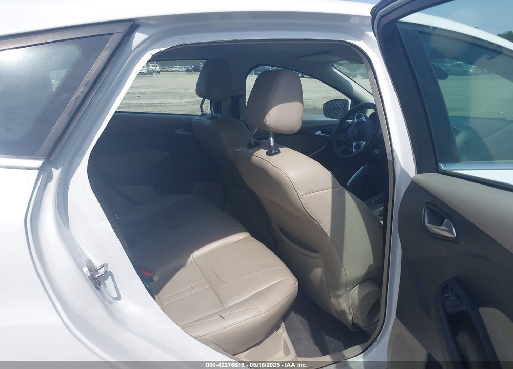 2012 FORD FOCUS VIN: 1FAHP3M21CL270519