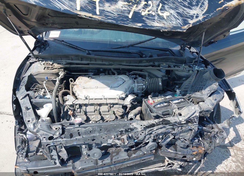 2015 HONDA ACCORD VIN: 1HGCR3F80FA018424