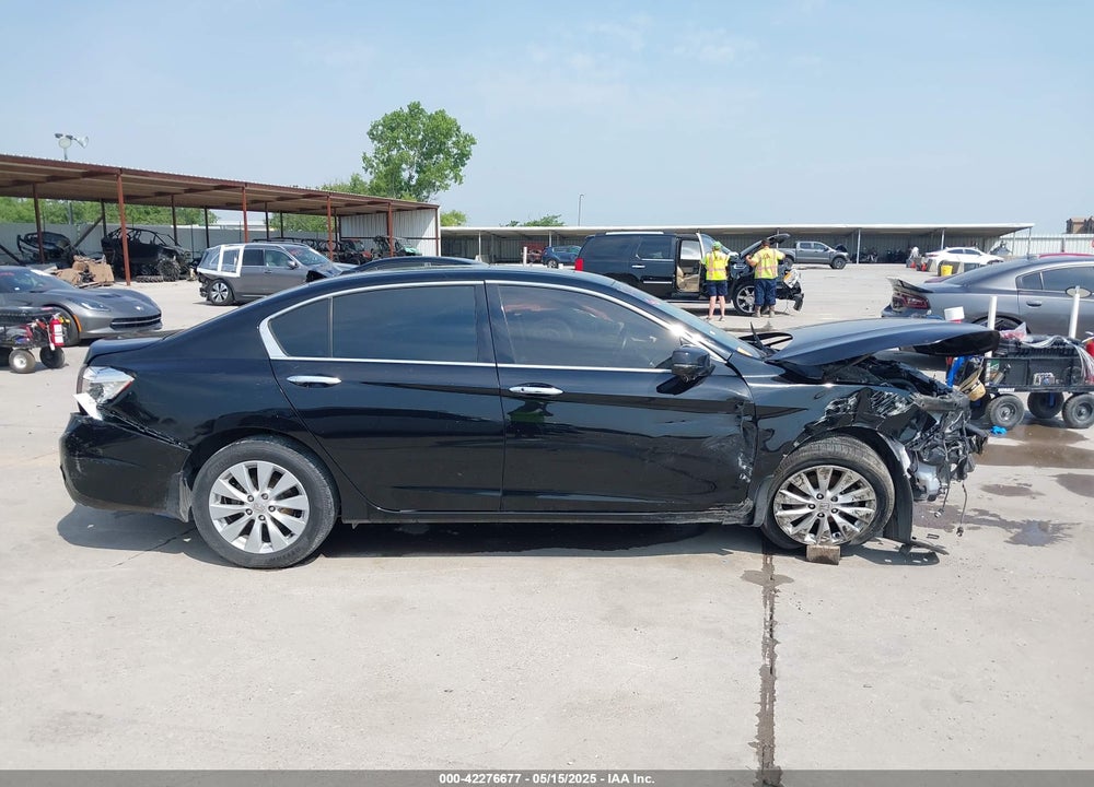 2015 HONDA ACCORD VIN: 1HGCR3F80FA018424
