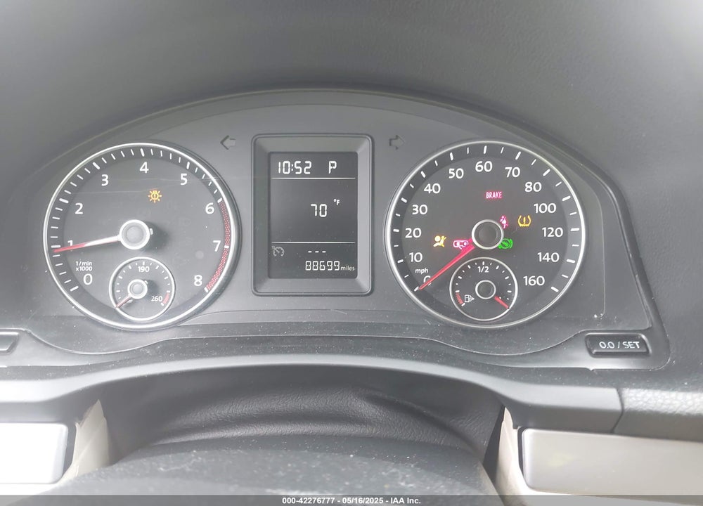 2010 VOLKSWAGEN JETTA VIN: 3VWAZ7AJ5AM155049