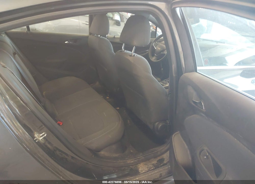 2017 CHEVROLET CRUZE VIN: 3G1BE6SMXHS580061