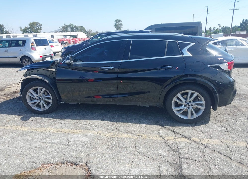 2018 INFINITI QX30 VIN: SJKCH5CP9JA004522