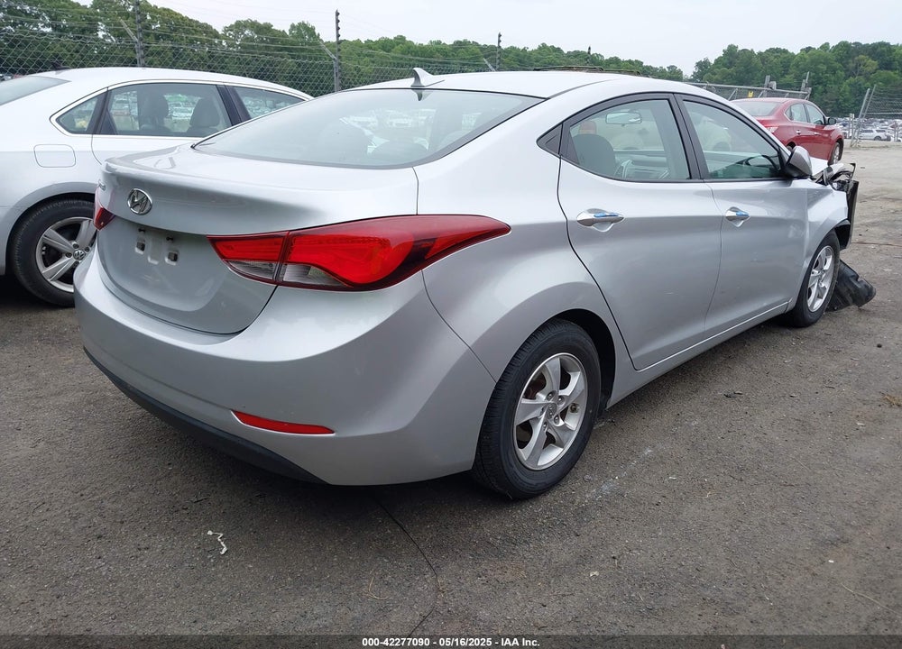 2014 HYUNDAI ELANTRA SE VIN: 5NPDH4AE7EH462402