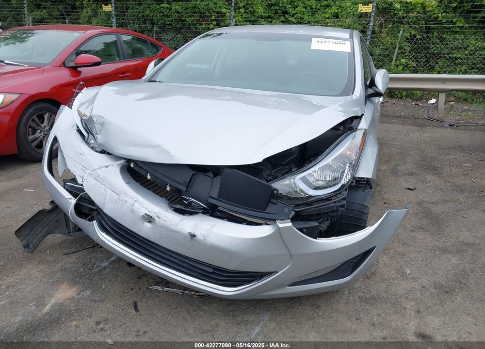 2014 HYUNDAI ELANTRA SE VIN: 5NPDH4AE7EH462402