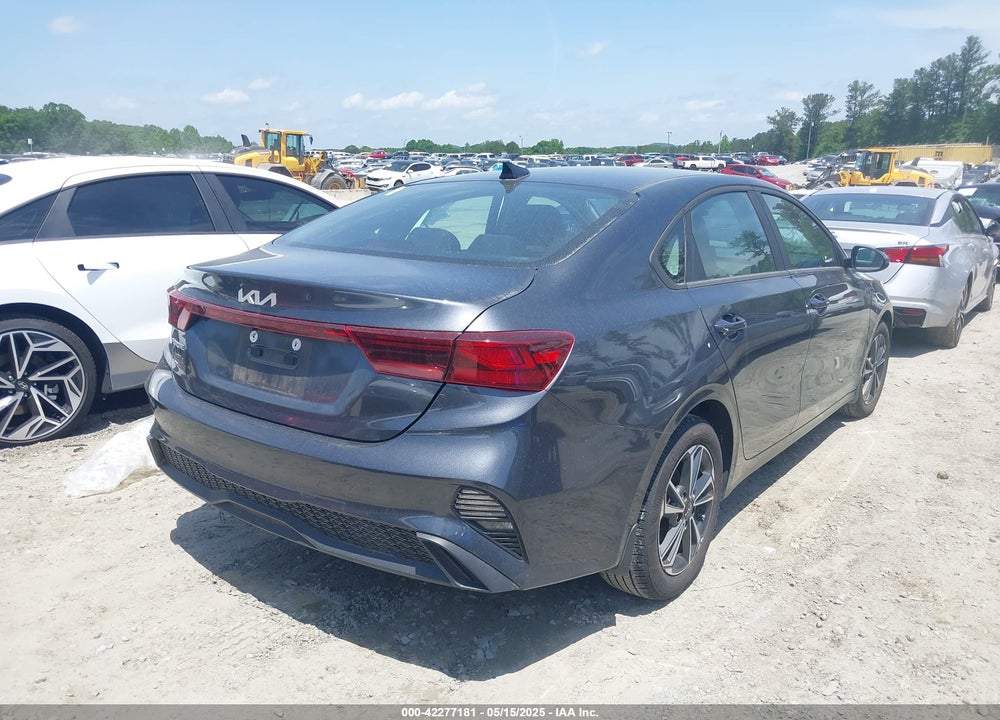 2023 KIA FORTE VIN: 3KPF24ADXPE695697