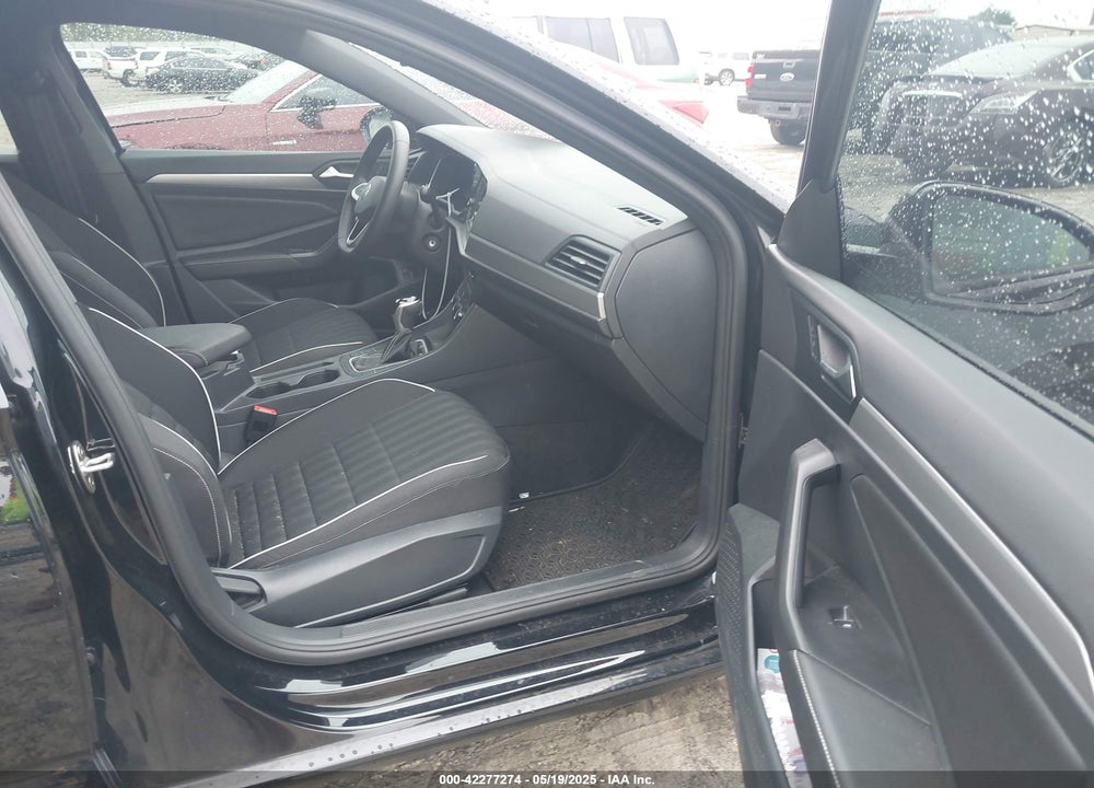 2024 VOLKSWAGEN JETTA VIN: 3VWBM7BU7RM085707
