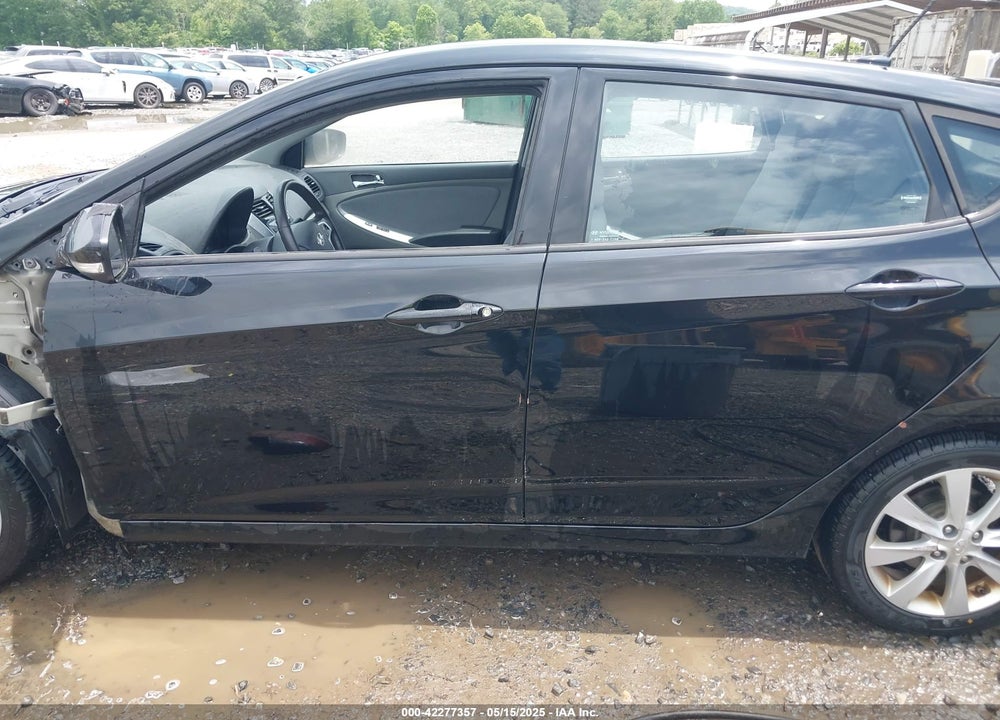 2013 HYUNDAI ACCENT VIN: KMHCU5AE3DU109006