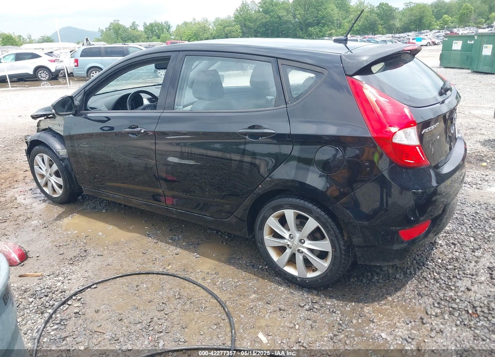 2013 HYUNDAI ACCENT VIN: KMHCU5AE3DU109006