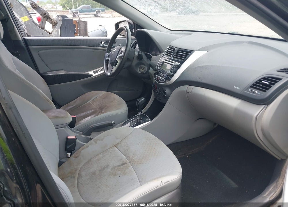 2013 HYUNDAI ACCENT VIN: KMHCU5AE3DU109006