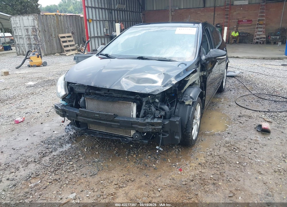 2013 HYUNDAI ACCENT VIN: KMHCU5AE3DU109006