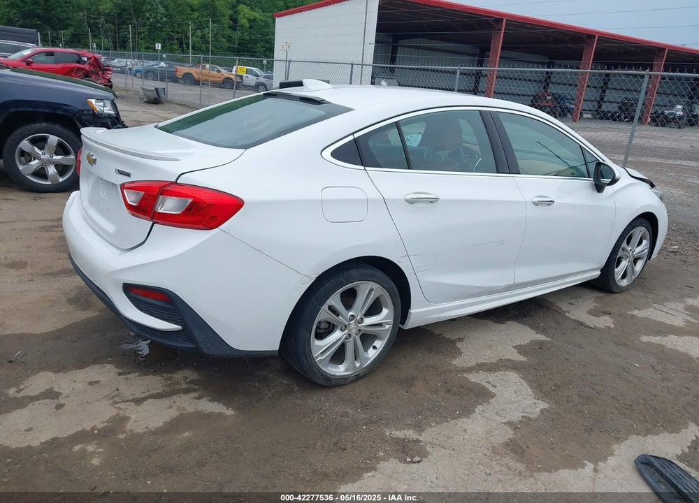 2017 CHEVROLET CRUZE VIN: 1G1BF5SMXH7118654