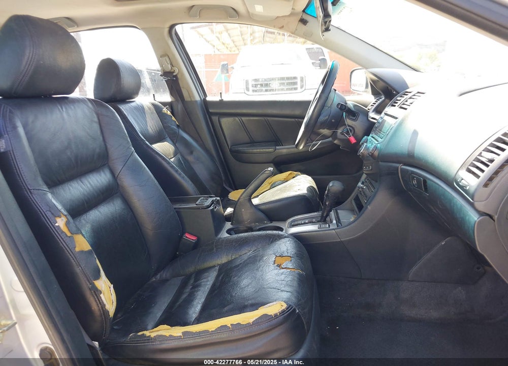2004 HONDA ACCORD 3.0 EX VIN: 1HGCM66524A081219