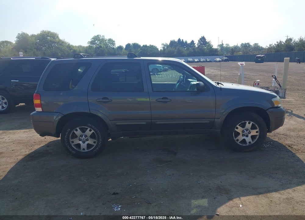 2005 FORD ESCAPE LIMITED VIN: 1FMYU94155KA92695