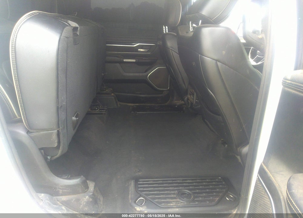2020 RAM 1500 LAIE  4X4 5'7 BOX VIN: 1C6SRFJT6LN398405