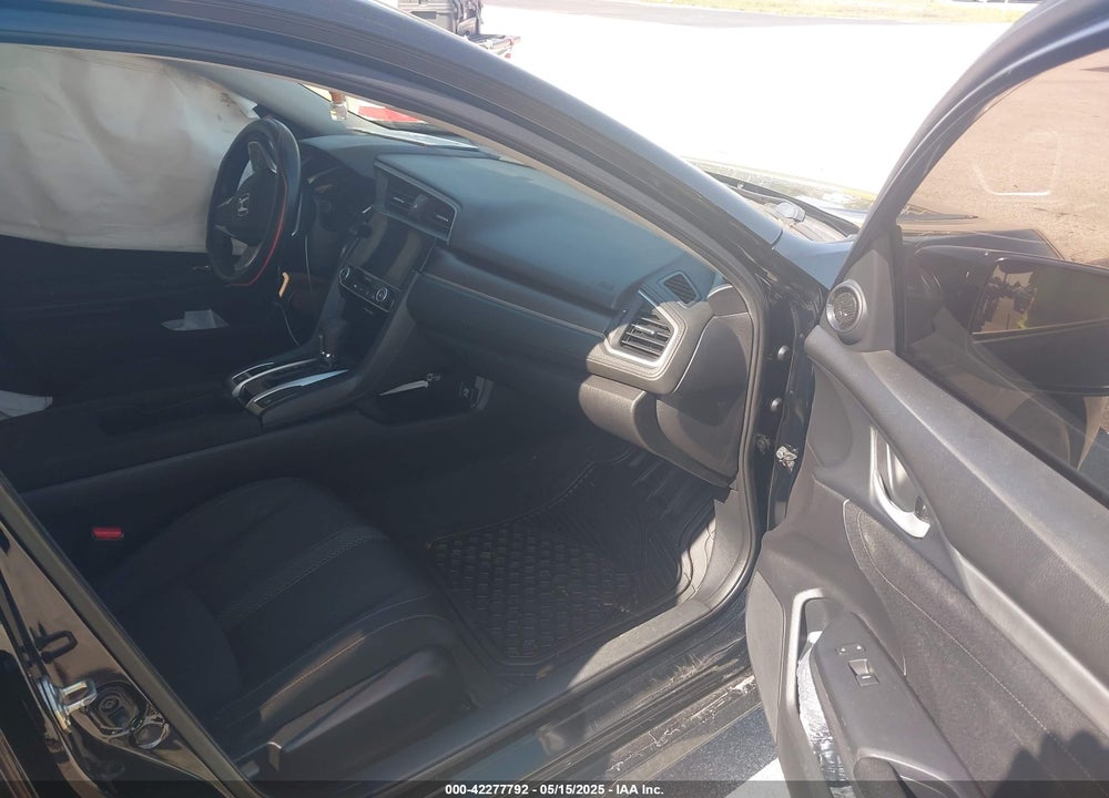 2018 HONDA CIVIC VIN: 19XFC2F7XJE205822