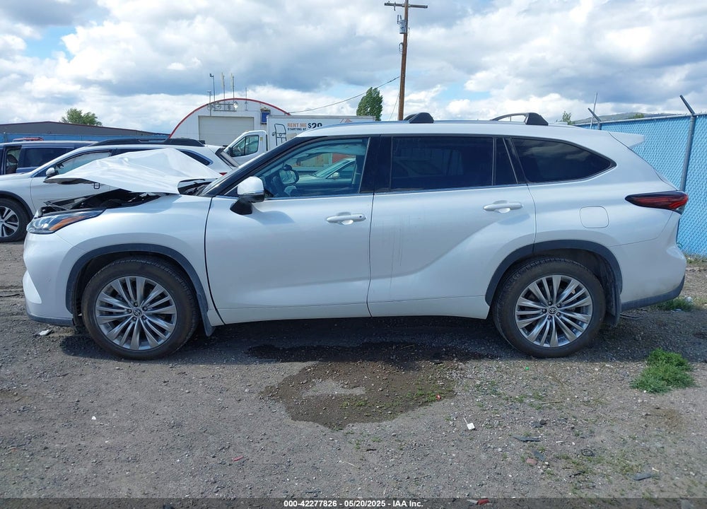2024 TOYOTA HIGHLANDER VIN: 5TDKDRBHXRS572904