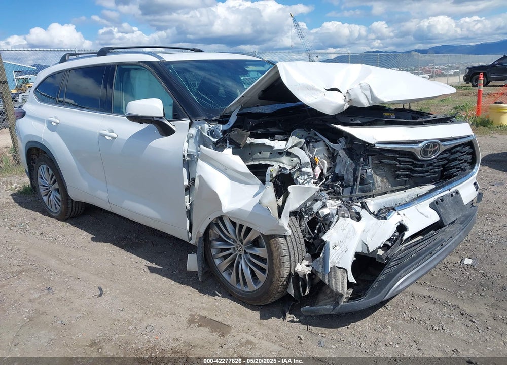 2024 TOYOTA HIGHLANDER VIN: 5TDKDRBHXRS572904