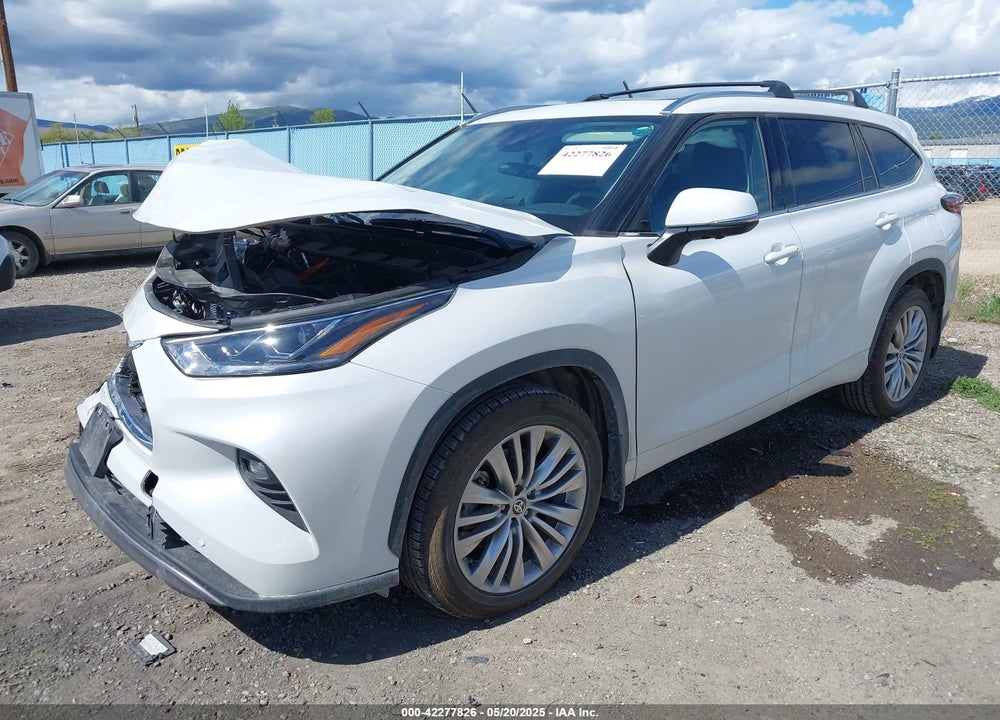 2024 TOYOTA HIGHLANDER VIN: 5TDKDRBHXRS572904