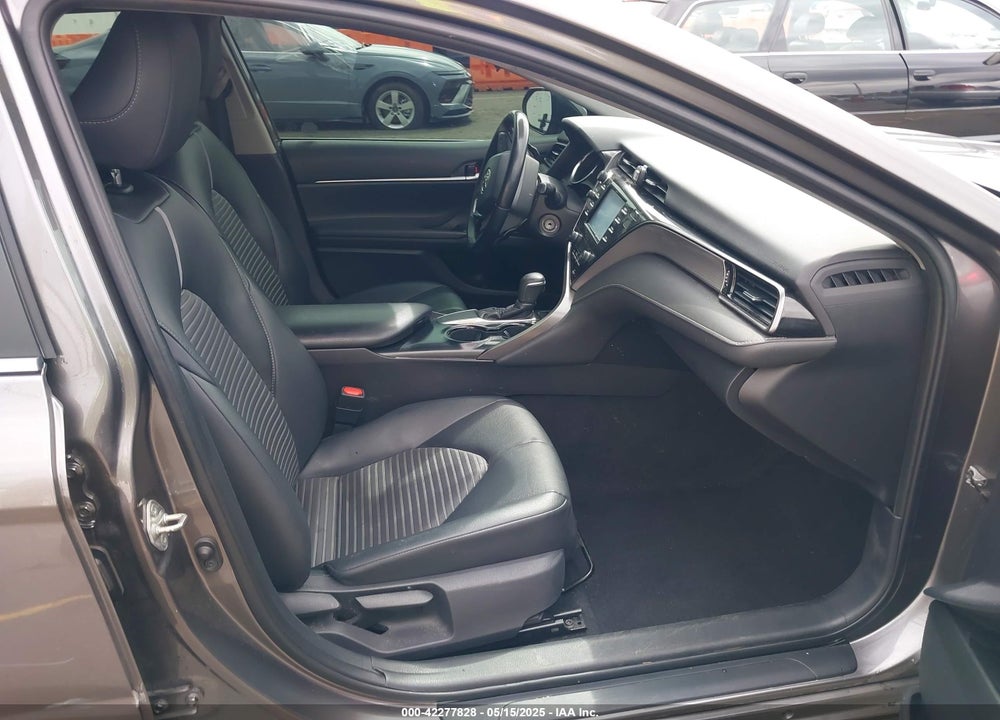 2019 TOYOTA CAMRY SE VIN: 4T1B11HK8KU793900