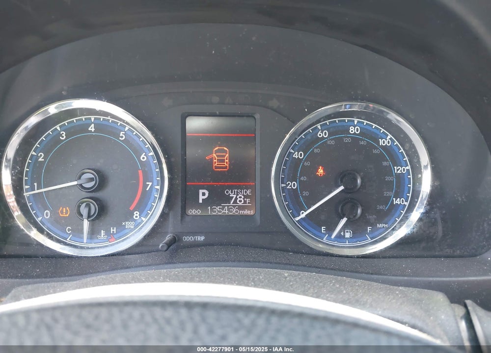 2018 TOYOTA COROLLA LE VIN: 5YFBURHE0JP791820
