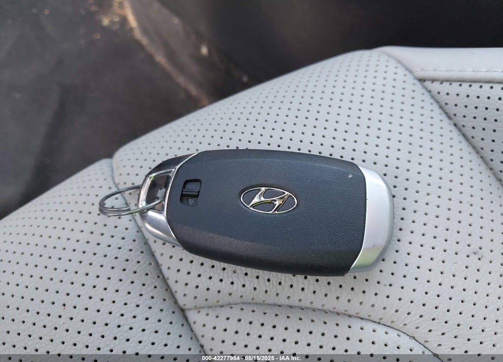2023 HYUNDAI ELANTRA HYBRID VIN: KMHLN4AJ2PU074306
