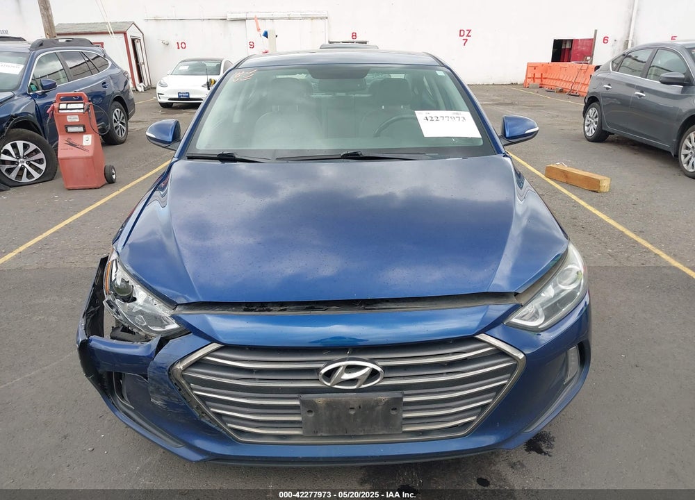 2017 HYUNDAI ELANTRA VIN: 5NPD84LF6HH041555