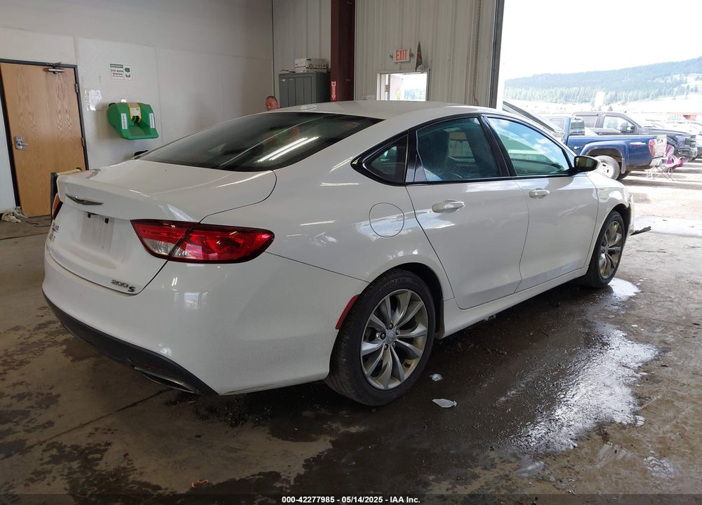 2016 CHRYSLER 200 S VIN: 1C3CCCBBXGN134665