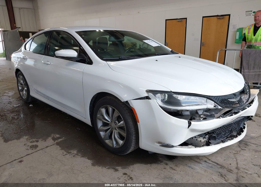 2016 CHRYSLER 200 S VIN: 1C3CCCBBXGN134665