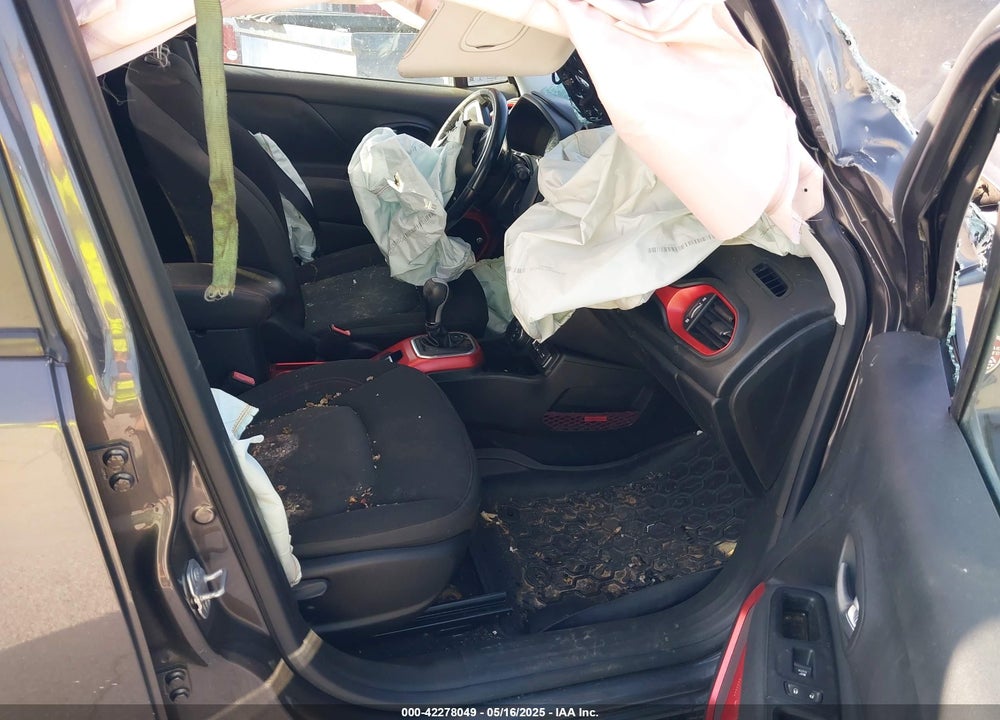 2018 JEEP RENEGADE VIN: ZACCJBCB6JPG72837