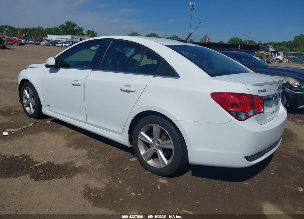 2014 CHEVROLET CRUZE VIN: 1G1PE5SB6E7122624