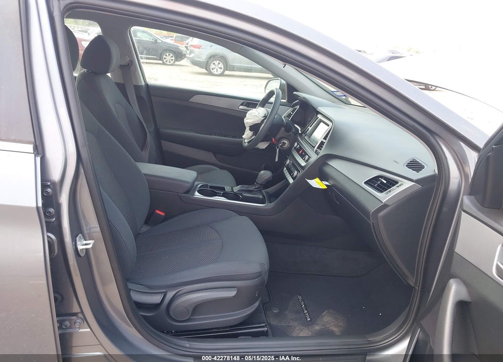 2019 HYUNDAI SONATA SE VIN: 5NPE24AF7KH780949