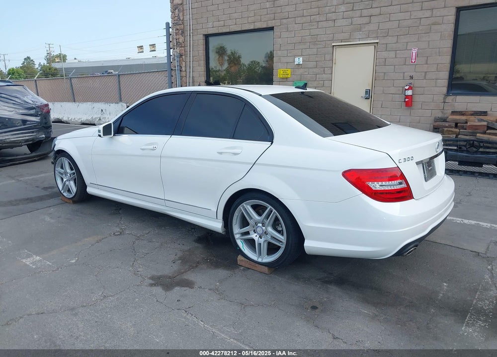 2013 MERCEDES-BENZ C 300 LUXURY 4MATIC/SPORT 4MATIC VIN: WDDGF8AB0DA779904