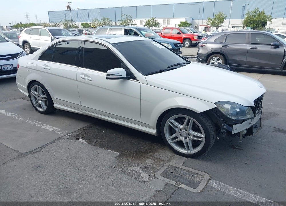2013 MERCEDES-BENZ C 300 LUXURY 4MATIC/SPORT 4MATIC VIN: WDDGF8AB0DA779904