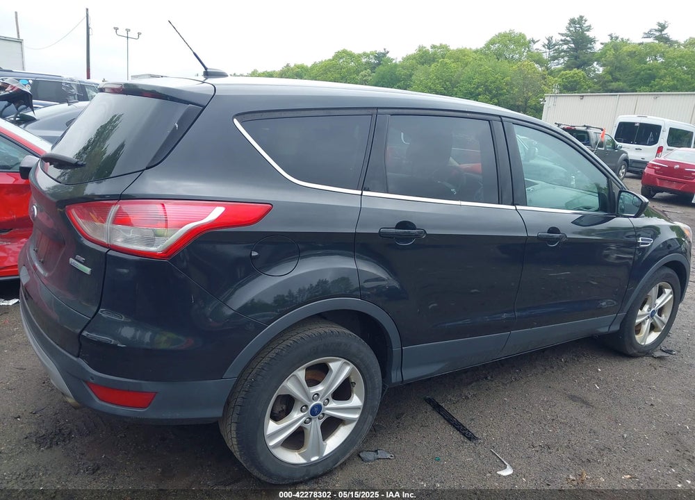 2015 FORD ESCAPE VIN: 1FMCU0GX8FUB42629