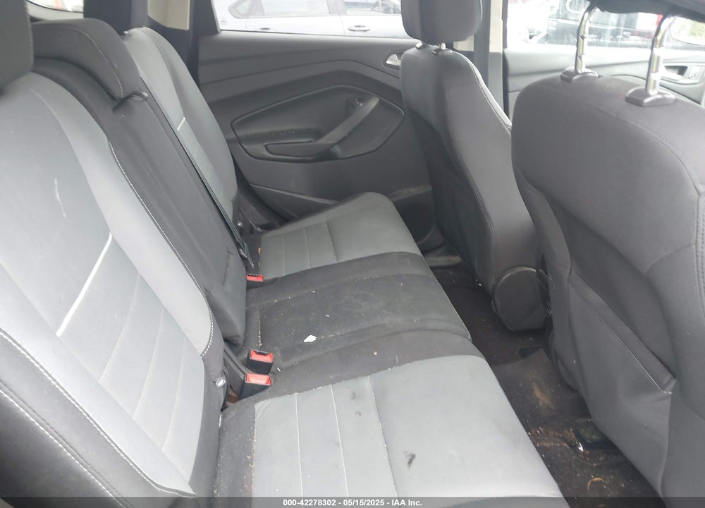 2015 FORD ESCAPE VIN: 1FMCU0GX8FUB42629