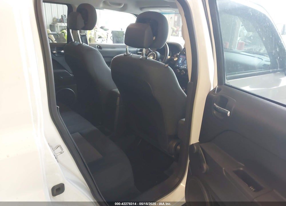 2016 JEEP PATRIOT VIN: 1C4NJPBA4GD809148