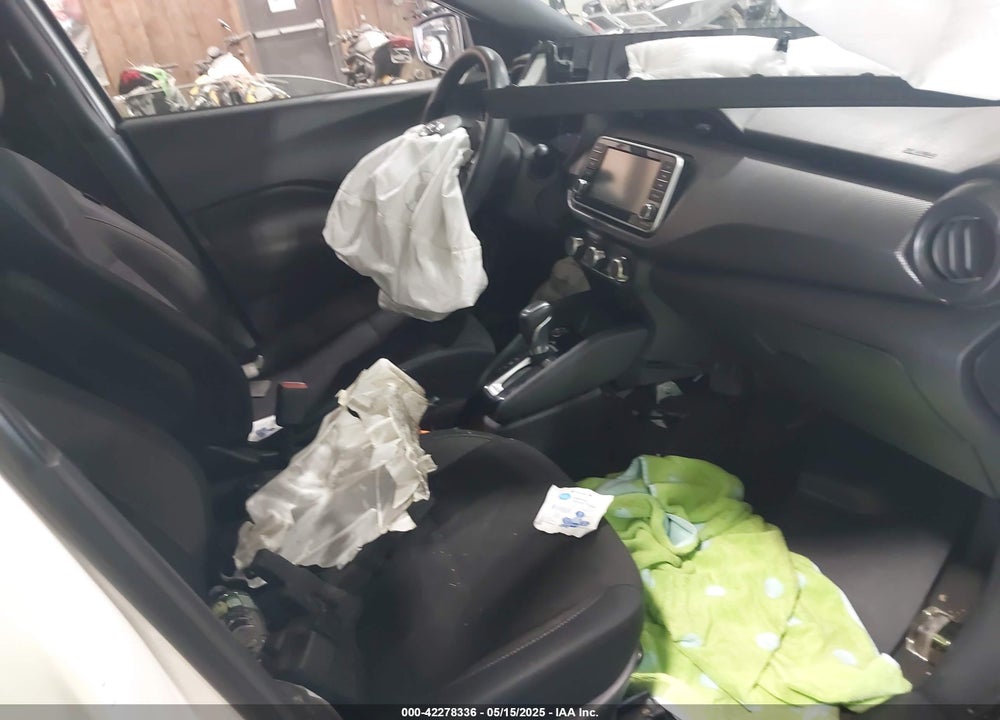 2020 NISSAN KICKS VIN: 3N1CP5BV5LL577129